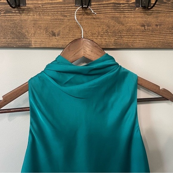 NWT Rachel Roy Green Satin Cowlneck Tank size XS - Picture 3 of 7